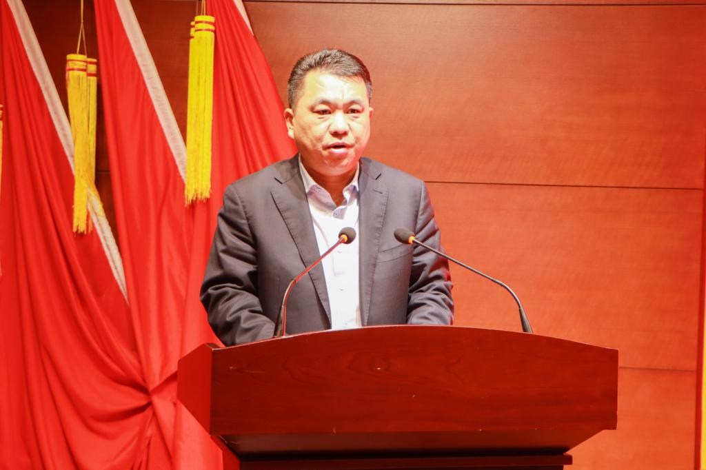 20251219高峰出席yl88858永利中国与铁道游击队纪念馆共建革命文物协同研究中心签约暨揭牌仪式 (6).jpg
