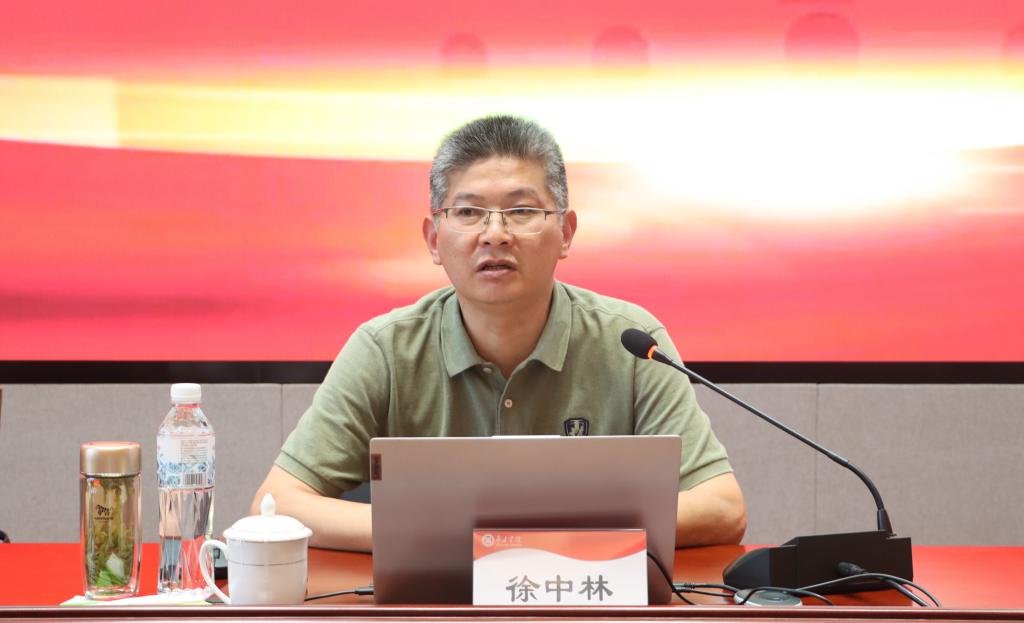 20240611铸牢中华民族共同体意识教育报告3.JPG