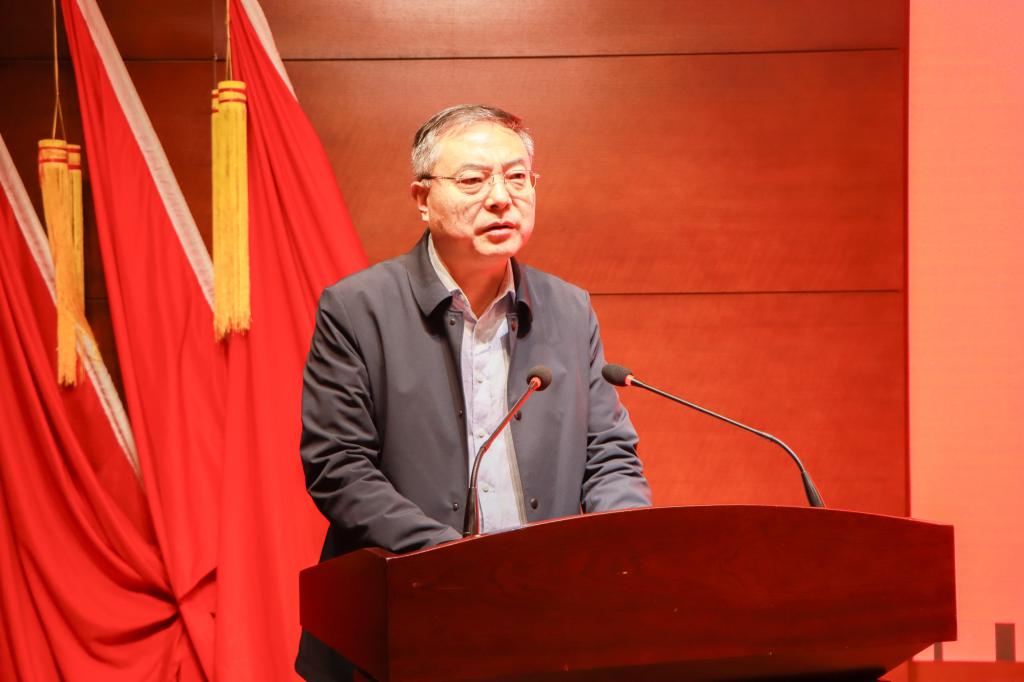 20251219高峰出席yl88858永利中国与铁道游击队纪念馆共建革命文物协同研究中心签约暨揭牌仪式 (1).jpg
